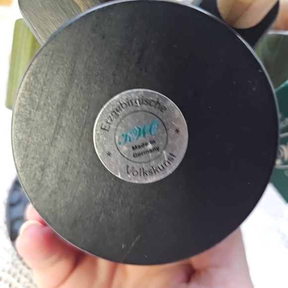 KWO Collection Made In Germany Shelf Sitter With A Fox Backpack And Dog On Lap - Picture 11 of 14